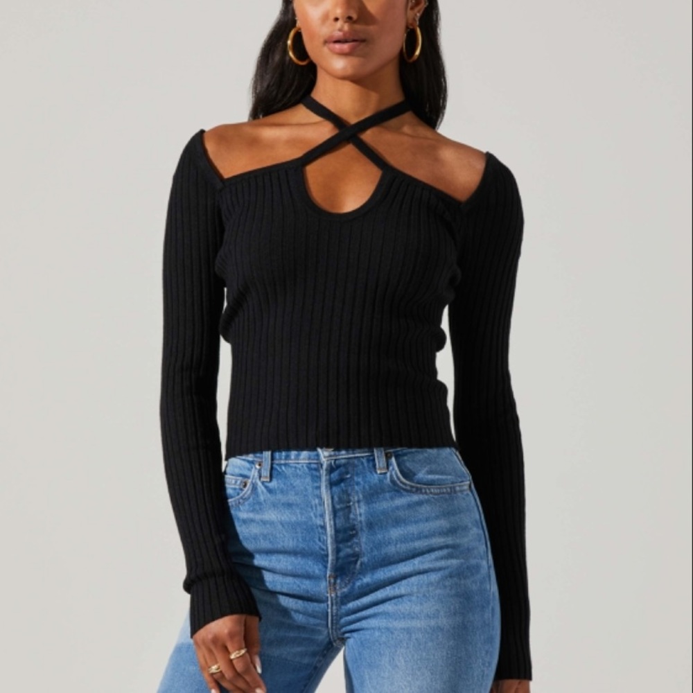 ASTR the Label Criss Cross Sweater top